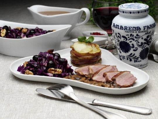 Andebryst med flødelegeret Amarena sauce